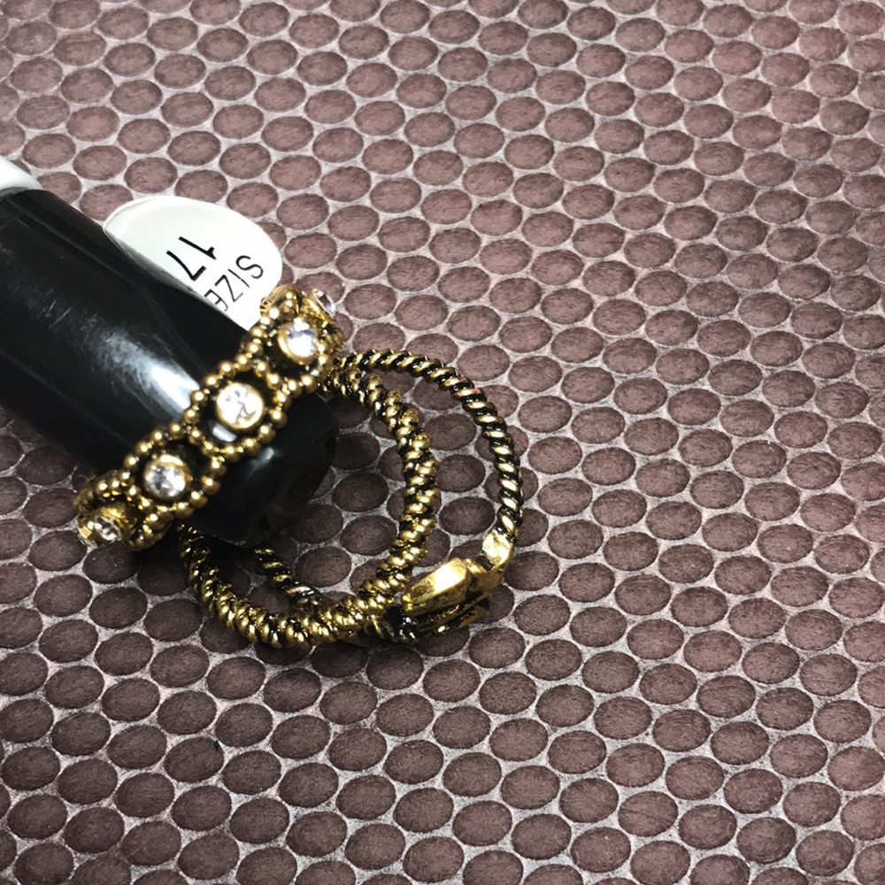 Rings - Picture 2 of 7